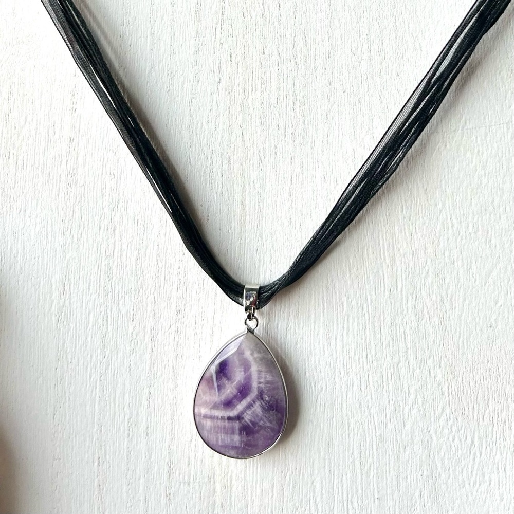 NWOT Amethyst Lace Agate Ribbon Necklace - Picture 2 of 7